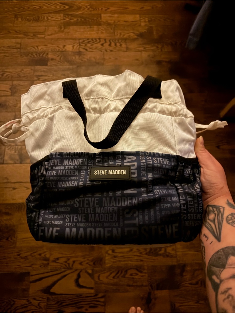Steve Madden Two-Tone Black and White lunch bag